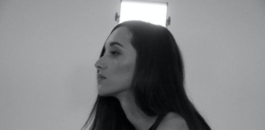 « Ce soir », le nouveau single de Dina Jeanne