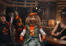 « Fashion facho », le nouveau single de Soviet Suprem feat. Flavia Coelho