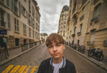 « Roule », le nouveau single de Loan